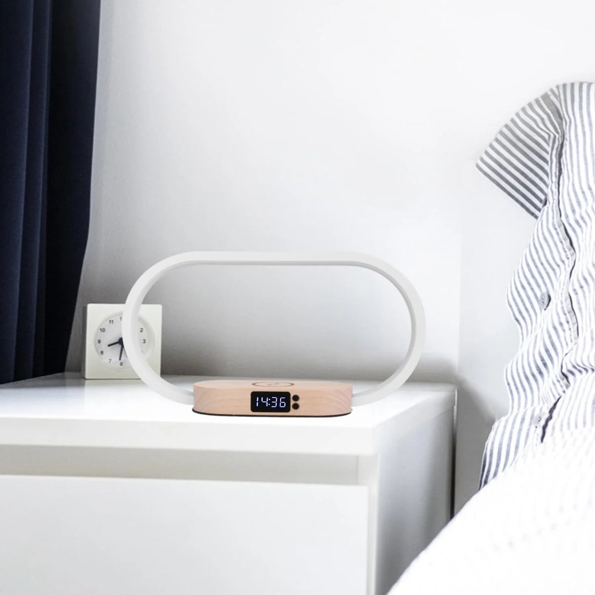 1 Set Bedside Table Lamp Touch Control Lamp with Clock Wireless Charging LED Desk Lamp Dimmable Nightstand Reading Lamp