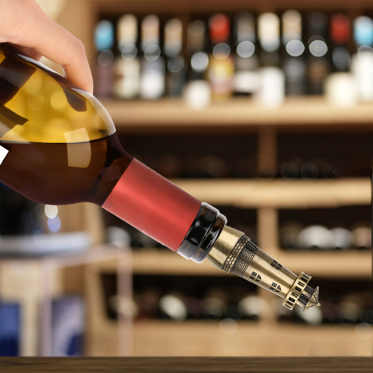 Creative Lighthouse Wine Stopper, Seals the Aroma of Wine, Protects High-Quality Wine, and Serves as a Premium Tool for Wine Preservation.