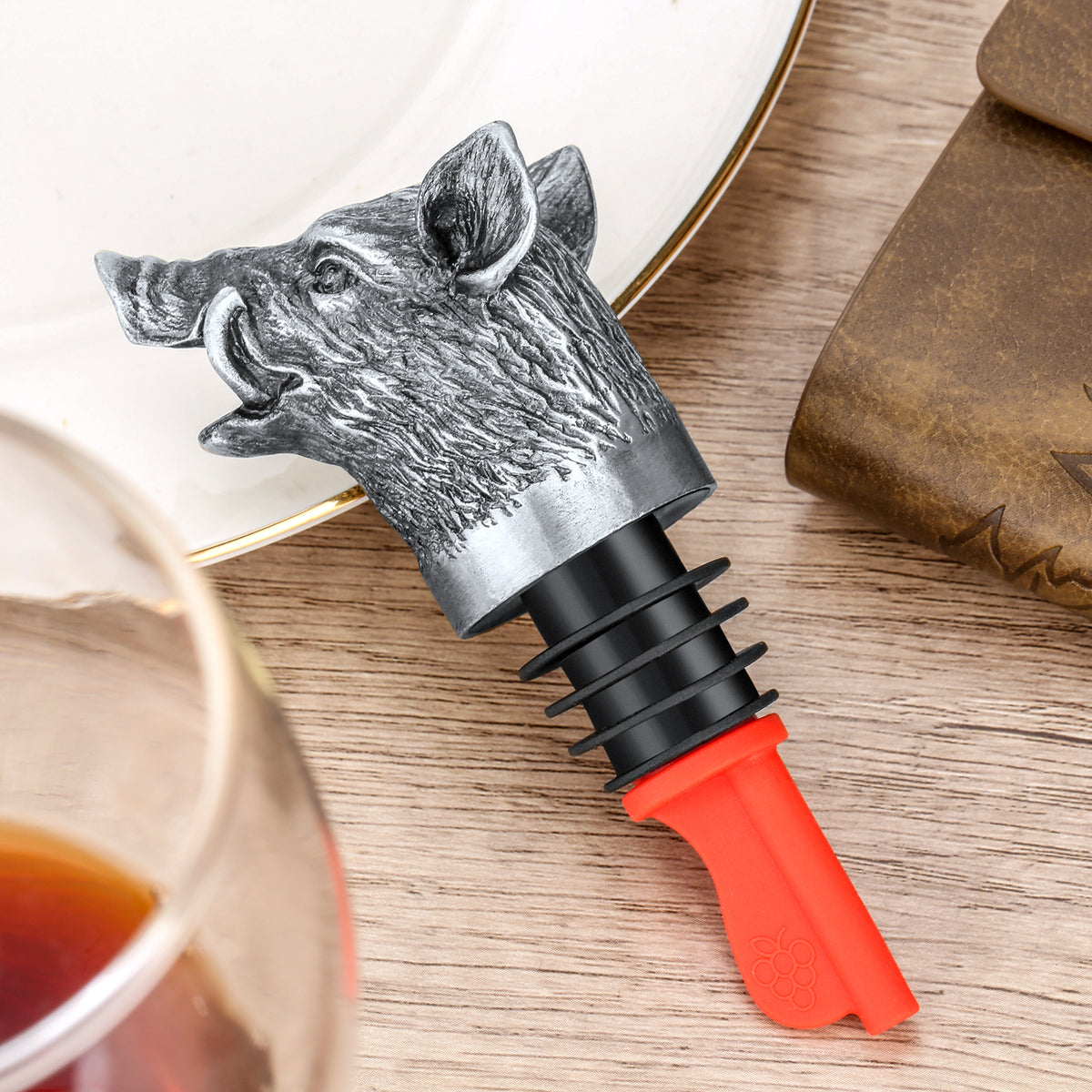 Wild Boar Head Wine Pourer - Vacuum Sealing, Wine Spout, Stopper for Cocktails, Whiskey, Wine Bottles, Perfect Gift for Any Occasion